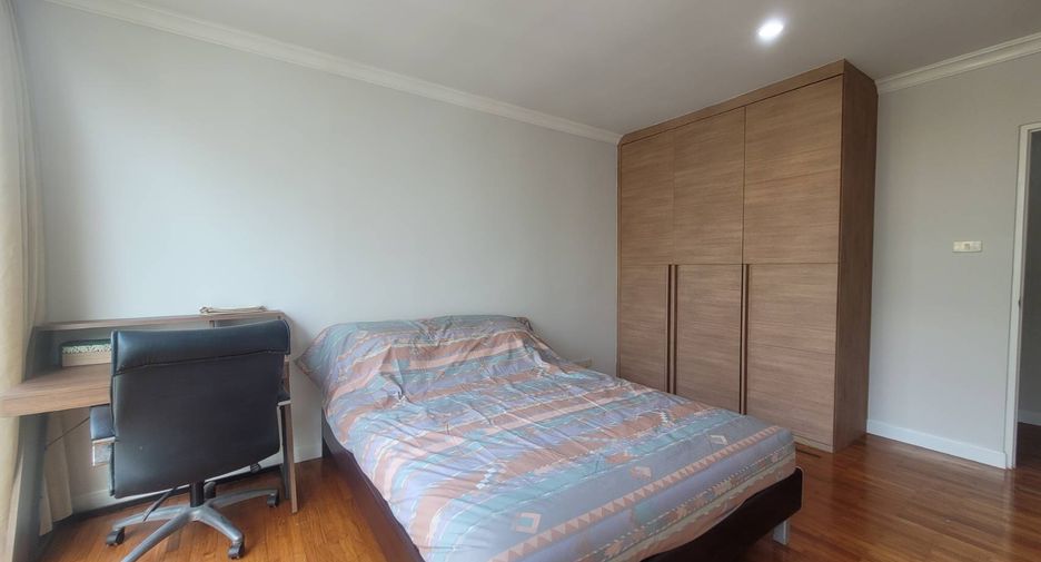 Condo en alquiler de 2 habitaciones en Khlong Toei, Bangkok
