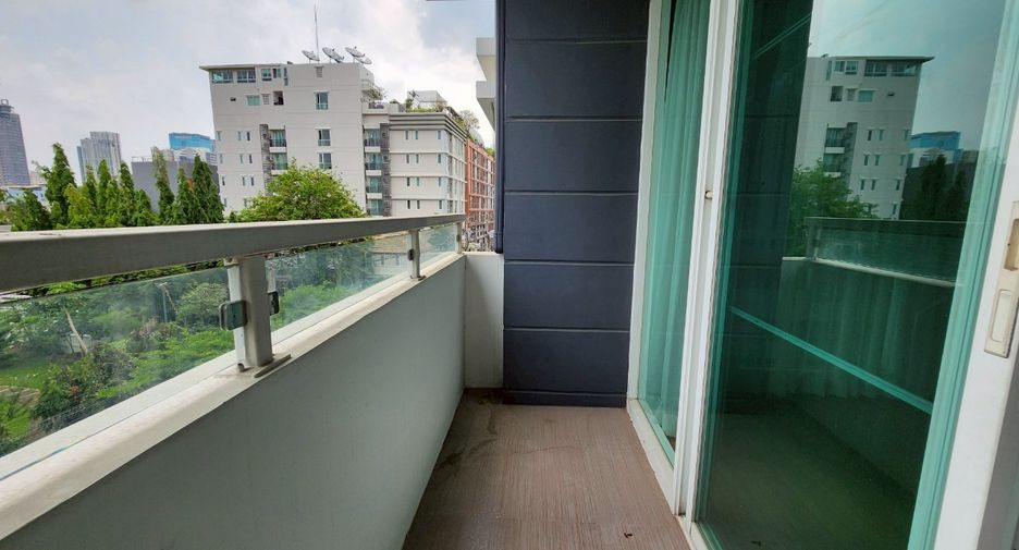 À louer 2 chambres condo à Watthana, Bangkok
