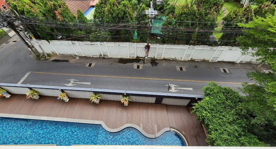 À louer 2 chambres condo à Watthana, Bangkok