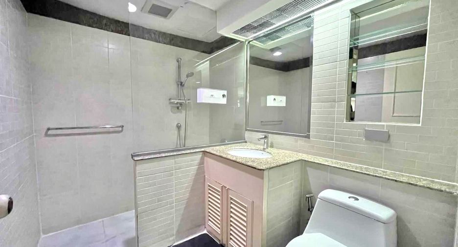 Аренда 3 спальни кондо в Кхлонг Тоеи, Бангкок