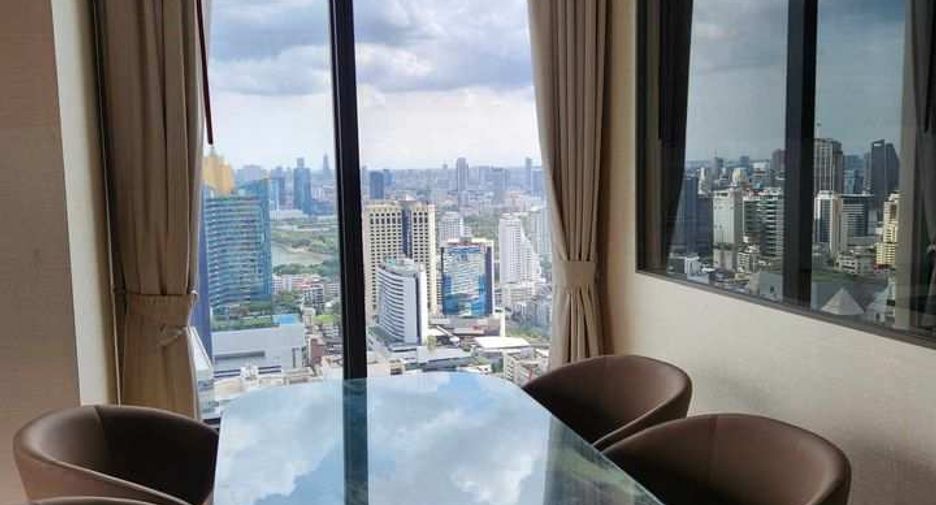 For rent 2 bedrooms condo in Watthana, Bangkok