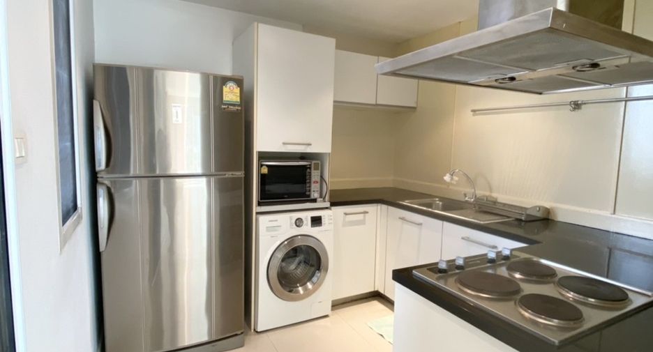 For rent 3 bedrooms condo in Khlong Toei, Bangkok