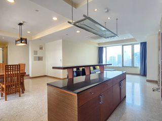 ให้เช่า 3 ห้องนอน คอนโด ใน วัฒนา, กรุงเทพฯ