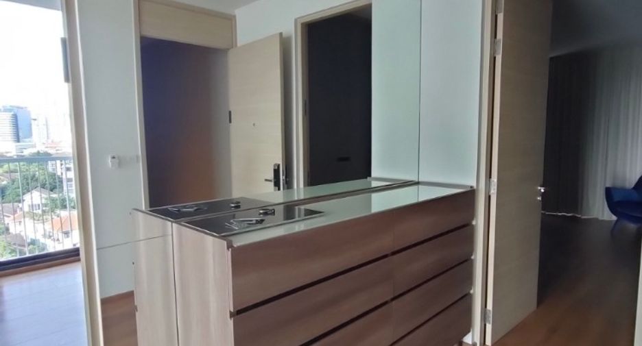 Wohnung zur Miete und zum Kauf mit 2 Zimmer in Khlong Toei, Bangkok