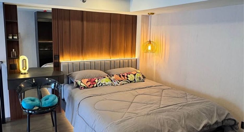 Condo en alquiler de 1 habitaciones en Bang Rak, Bangkok