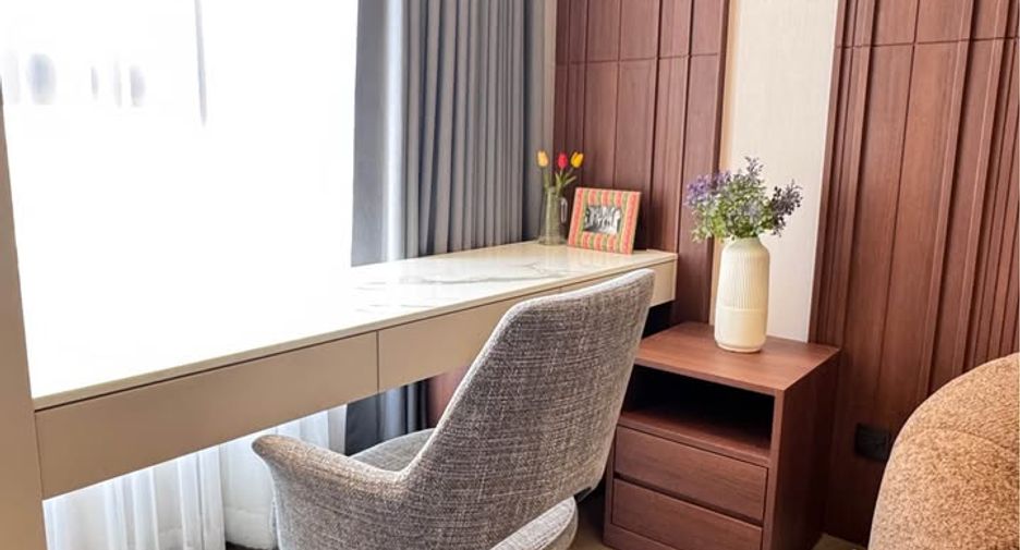 Condo en alquiler de 1 habitaciones en Bang Rak, Bangkok