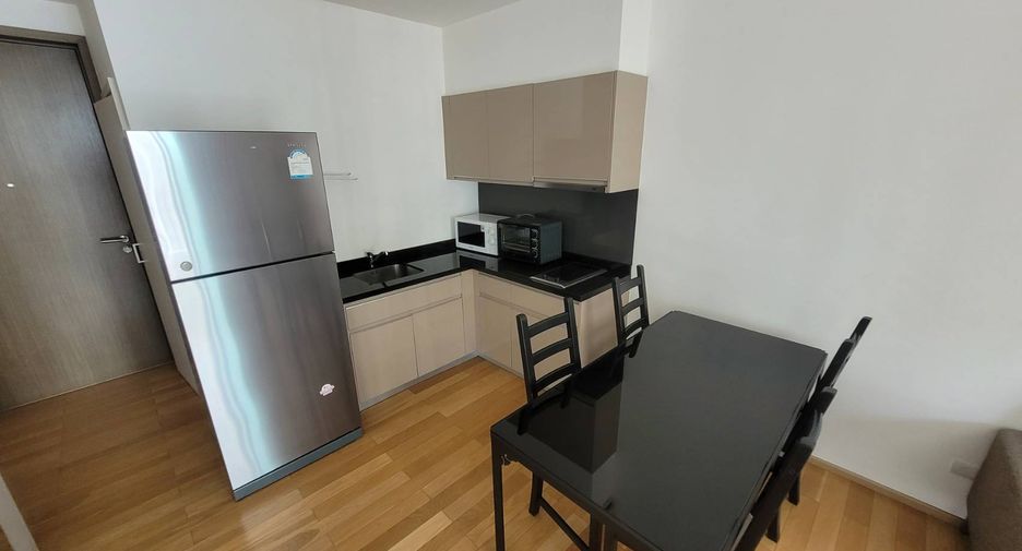Condo en alquiler de 1 habitaciones en Khlong Toei, Bangkok