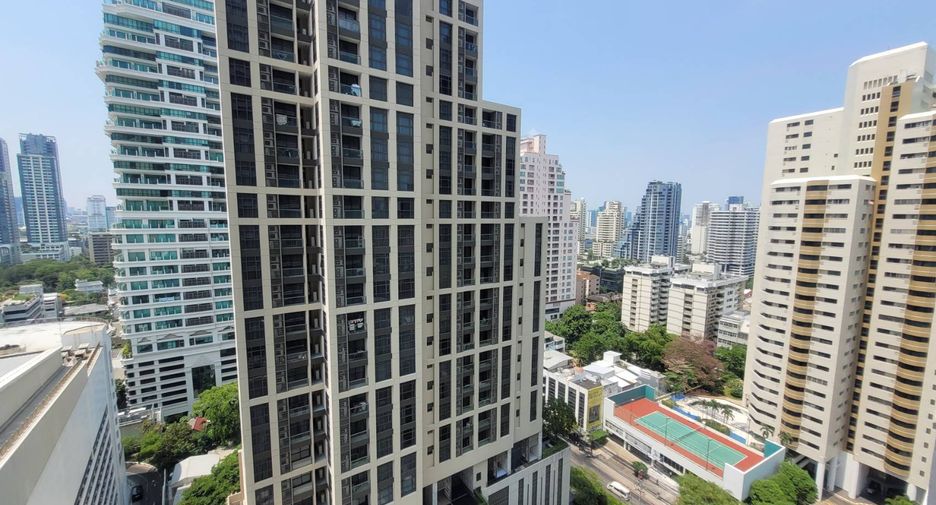 Condo en alquiler de 1 habitaciones en Khlong Toei, Bangkok