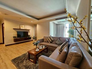 For rent 2 bedrooms condo in Pathum Wan, Bangkok