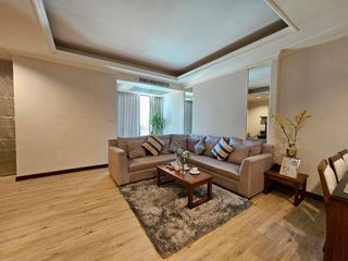 For rent 2 bedrooms condo in Pathum Wan, Bangkok