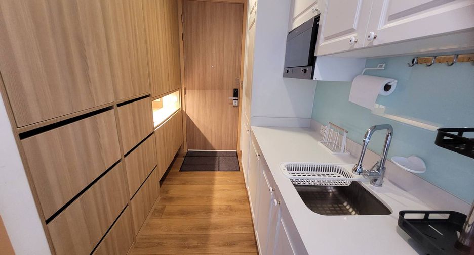 Wohnung zur Miete mit 3 Zimmer in Watthana, Bangkok