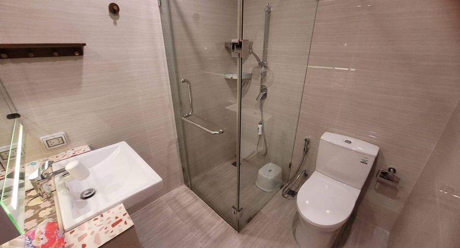 Wohnung zur Miete mit 3 Zimmer in Watthana, Bangkok