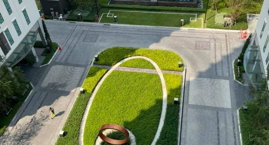 For rent 2 bedrooms condo in Watthana, Bangkok