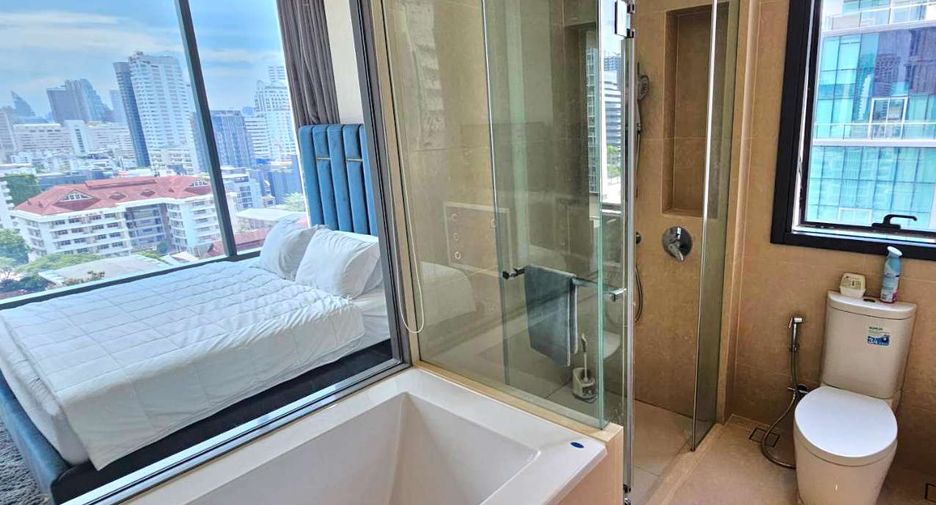 For rent 2 bedrooms condo in Watthana, Bangkok