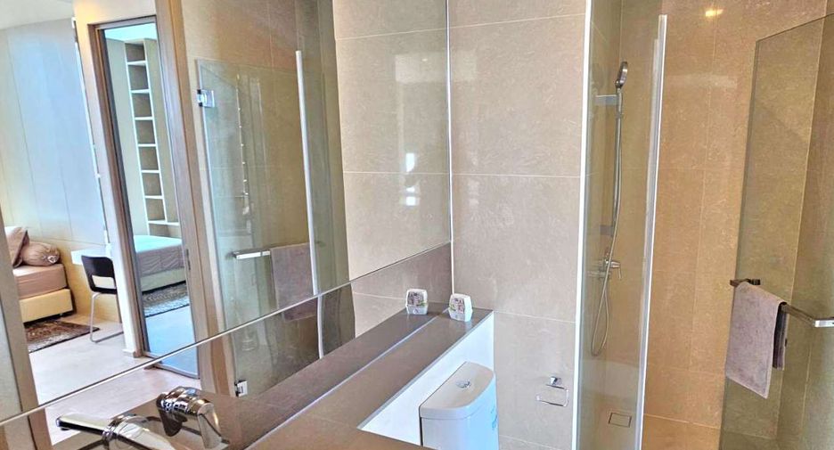 For rent 2 bedrooms condo in Watthana, Bangkok