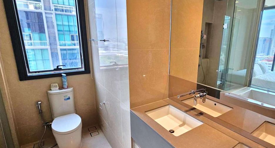 For rent 2 bedrooms condo in Watthana, Bangkok