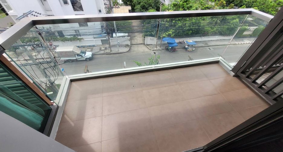 Condo en alquiler de 2 habitaciones en Watthana, Bangkok