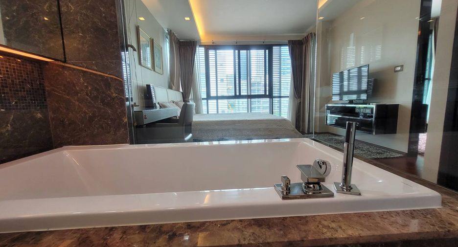 Condo en alquiler de 2 habitaciones en Watthana, Bangkok