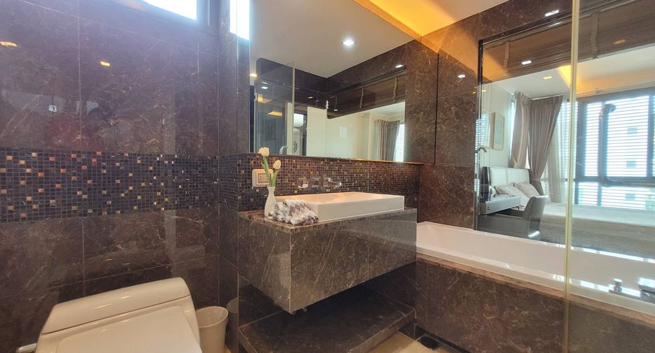 Condo en alquiler de 2 habitaciones en Watthana, Bangkok