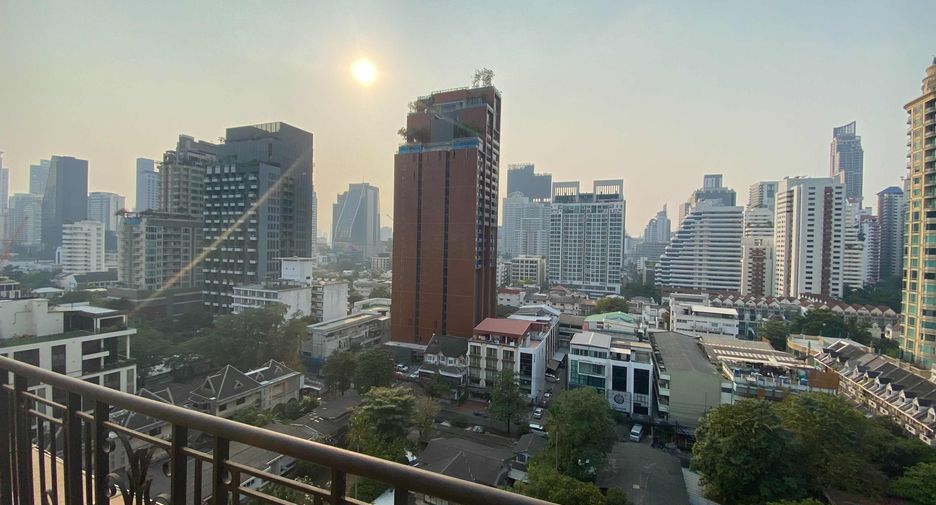 For rent and for sale 2 bedrooms condo in Watthana, Bangkok