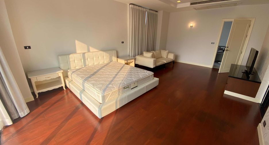 For rent and for sale 2 bedrooms condo in Watthana, Bangkok