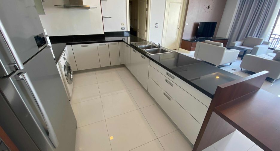 For rent and for sale 2 bedrooms condo in Watthana, Bangkok