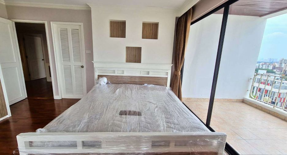 For rent and for sale 3 bedrooms condo in Watthana, Bangkok