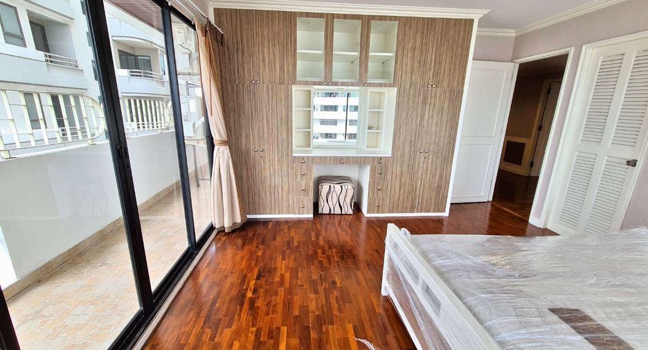 For rent and for sale 3 bedrooms condo in Watthana, Bangkok