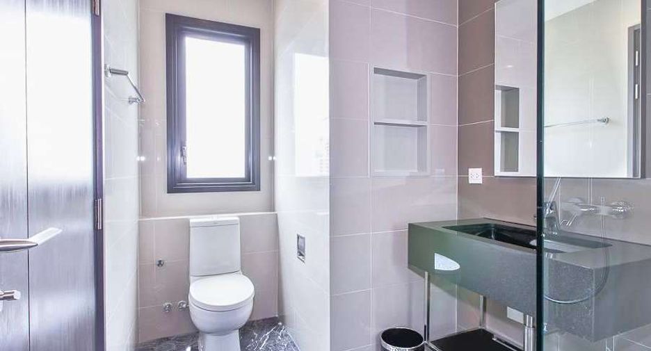 For rent and for sale 1 bed condo in Khlong Toei, Bangkok