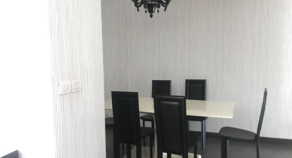 Wohnung zur Miete mit 2 Zimmer in Khlong Toei, Bangkok