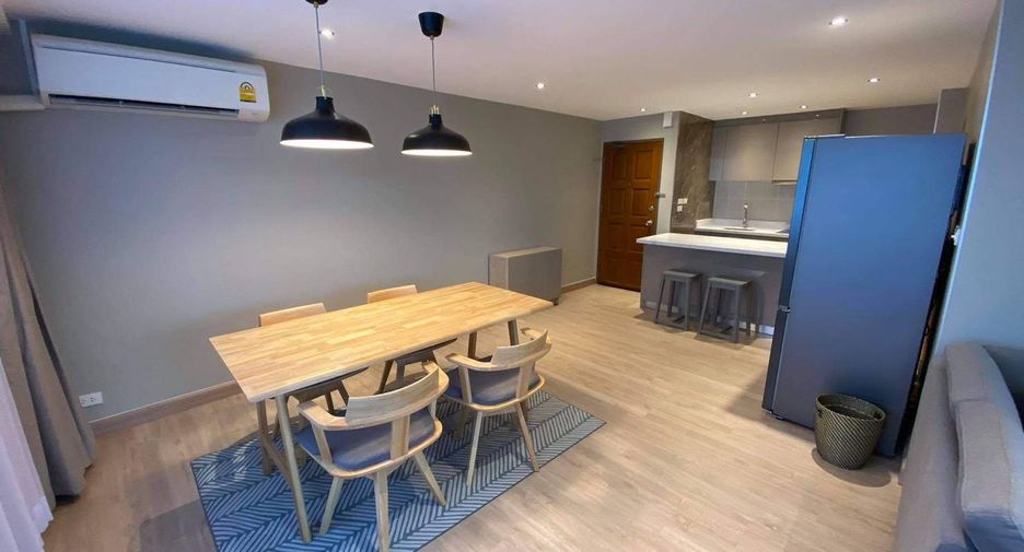 For rent 2 bedrooms condo in Watthana, Bangkok
