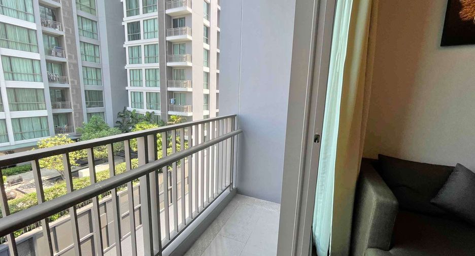 For rent and for sale 2 bedrooms condo in Watthana, Bangkok