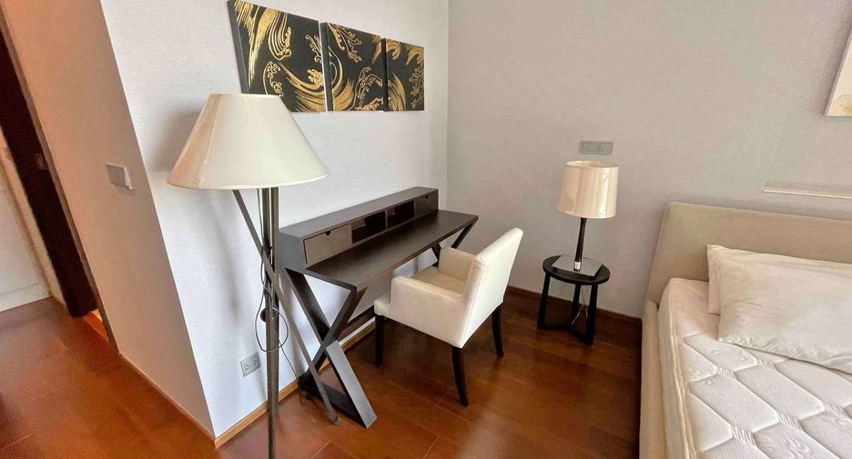 For rent and for sale 2 bedrooms condo in Watthana, Bangkok