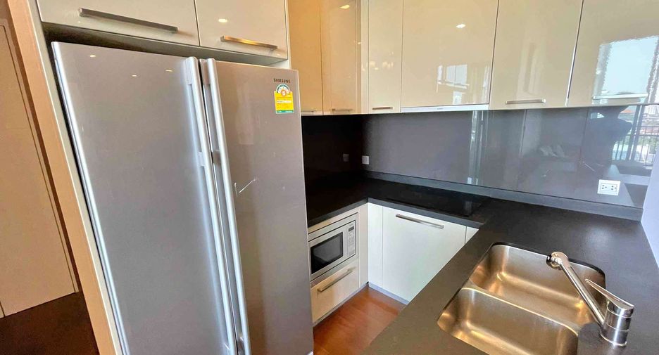 For rent and for sale 2 bedrooms condo in Watthana, Bangkok
