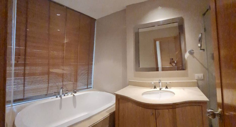 Condo en alquiler de 2 habitaciones en Sathon, Bangkok