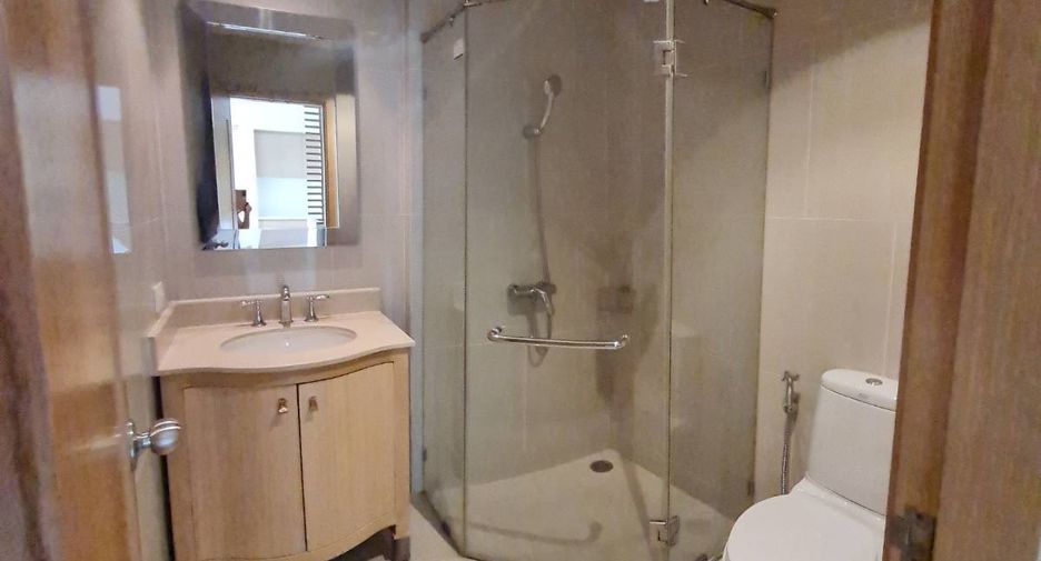 Condo en alquiler de 2 habitaciones en Sathon, Bangkok