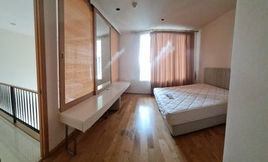 For rent 2 bedrooms condo in Sathon, Bangkok