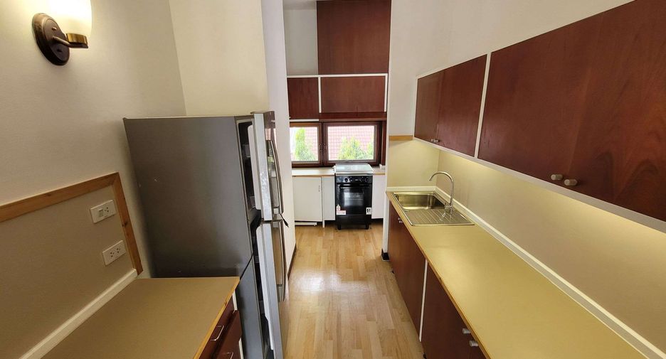 À louer 2 chambres condo à Bang Rak, Bangkok
