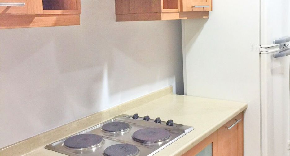 Condo en alquiler de 2 habitaciones en Khlong Toei, Bangkok