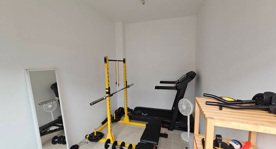 For rent 3 bedrooms house in Khlong Toei, Bangkok