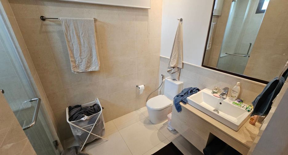 For rent 3 bedrooms house in Khlong Toei, Bangkok