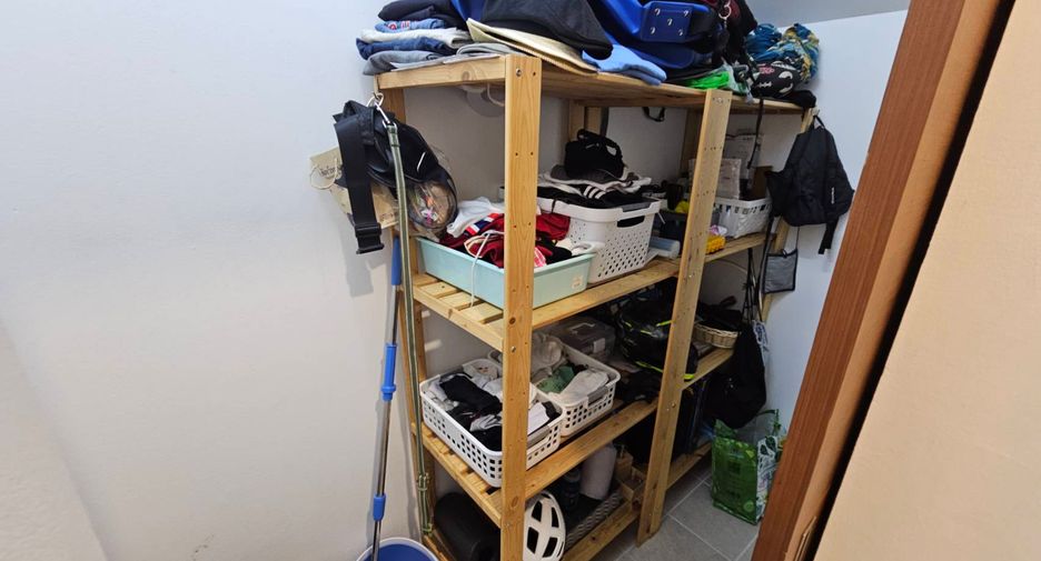 For rent 3 bedrooms house in Khlong Toei, Bangkok