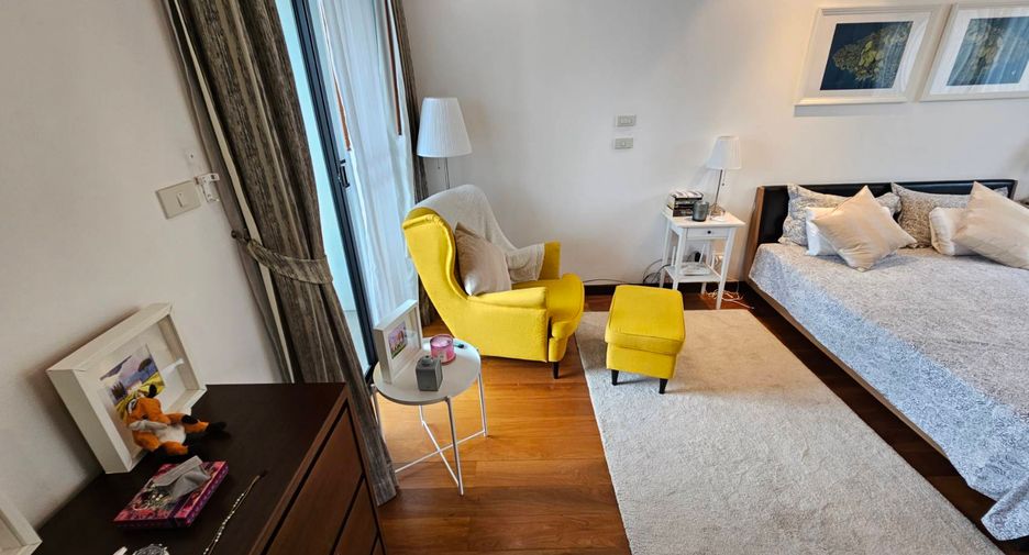 For rent 3 bedrooms house in Khlong Toei, Bangkok