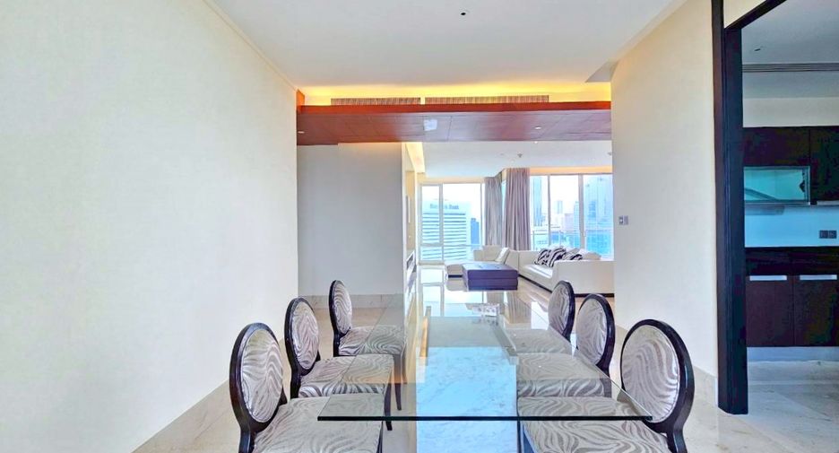 For rent 3 bedrooms condo in Sathon, Bangkok