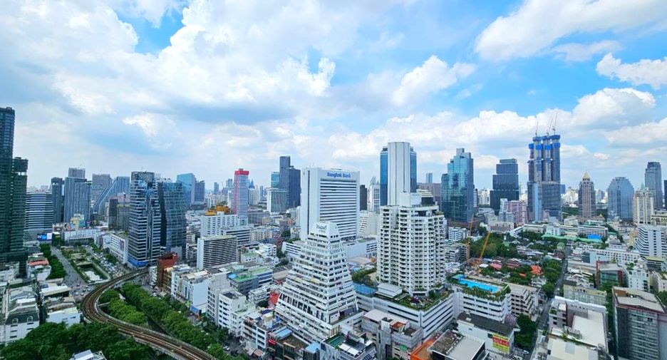 For rent 3 bedrooms condo in Sathon, Bangkok