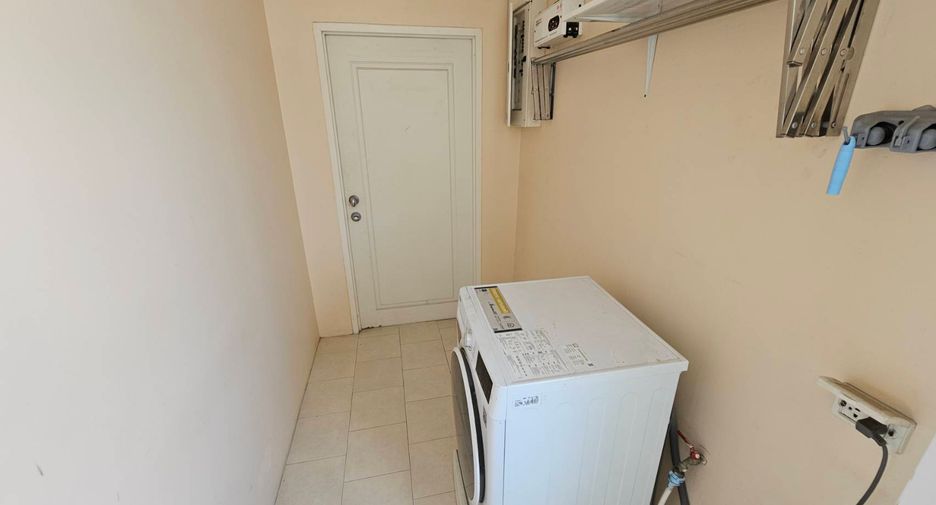 Wohnung zur Miete mit 3 Zimmer in Watthana, Bangkok