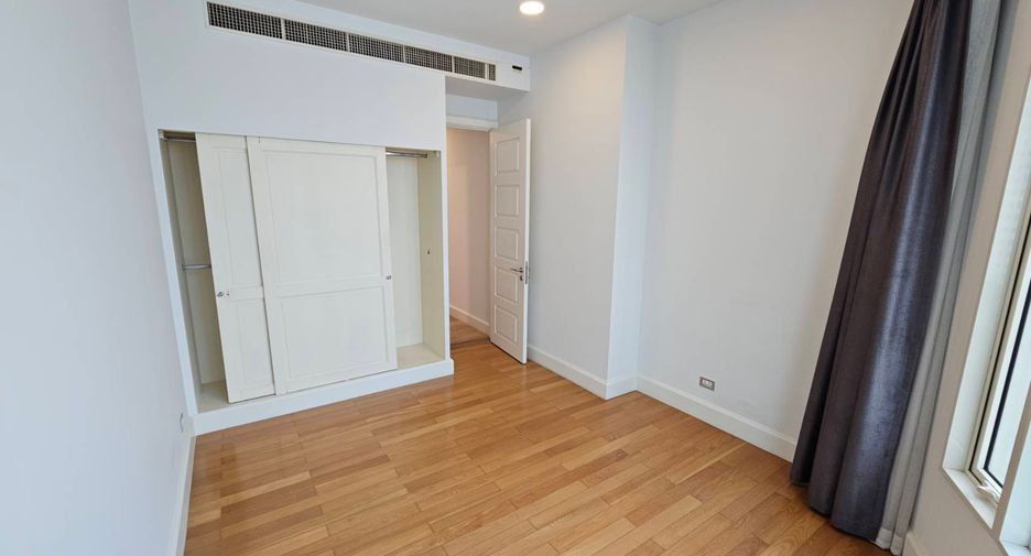 Wohnung zur Miete mit 3 Zimmer in Watthana, Bangkok