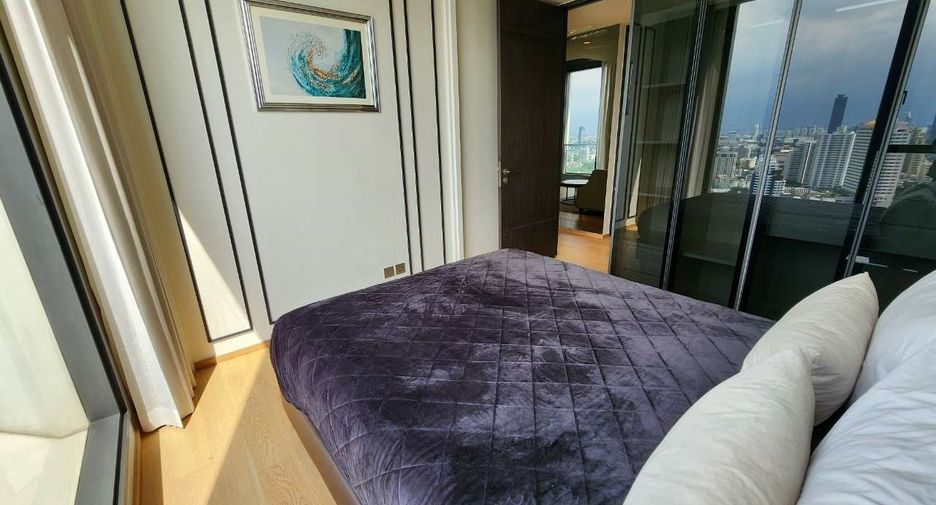 For rent 2 bedrooms condo in Khlong Toei, Bangkok
