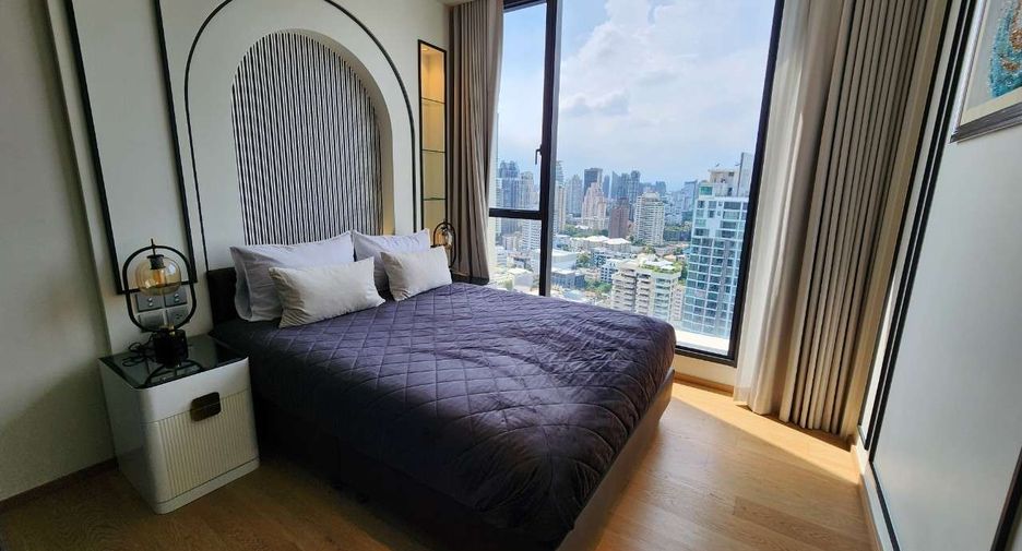 For rent 2 bedrooms condo in Khlong Toei, Bangkok