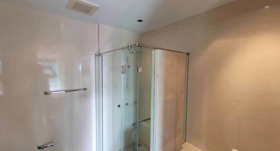 Condo en alquiler de 2 habitaciones en Khlong Toei, Bangkok